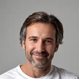 Team headshot: Antoine